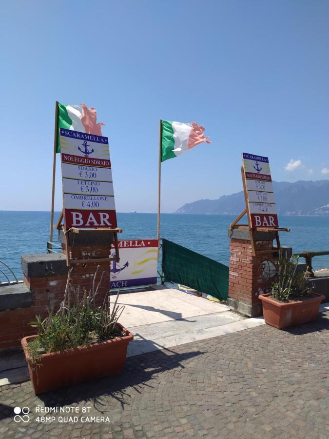 B & B Civico 6 Rooms Salerno Ngoại thất bức ảnh