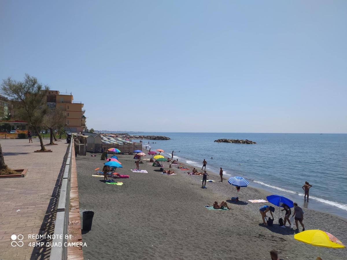 B & B Civico 6 Rooms Salerno Ngoại thất bức ảnh