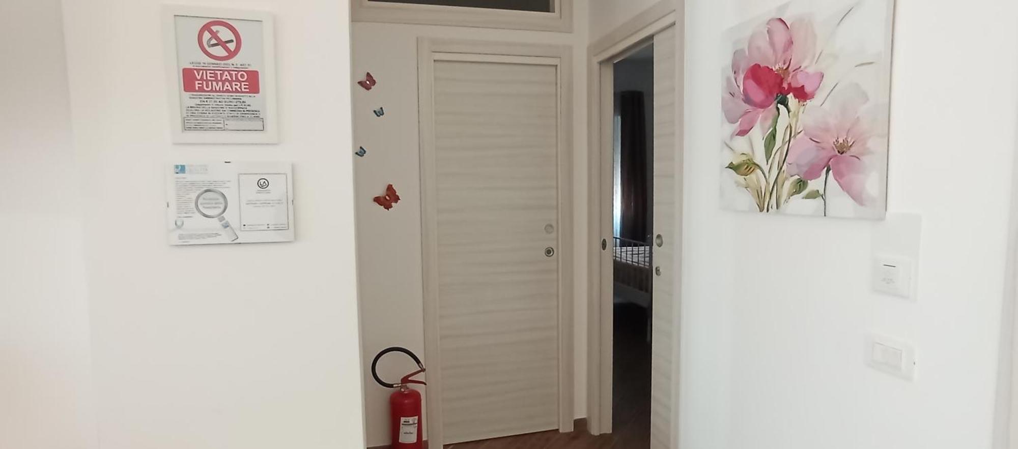 B & B Civico 6 Rooms Salerno Ngoại thất bức ảnh