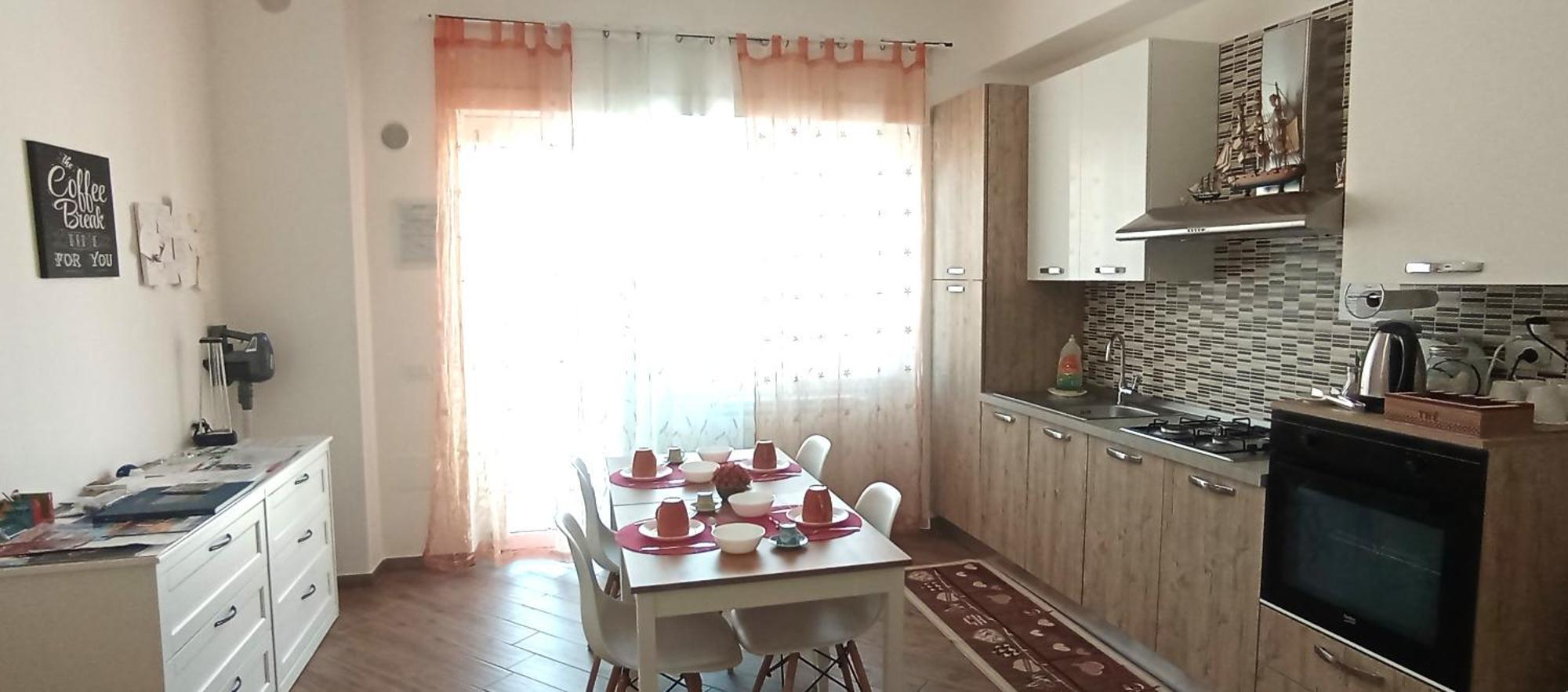 B & B Civico 6 Rooms Salerno Ngoại thất bức ảnh