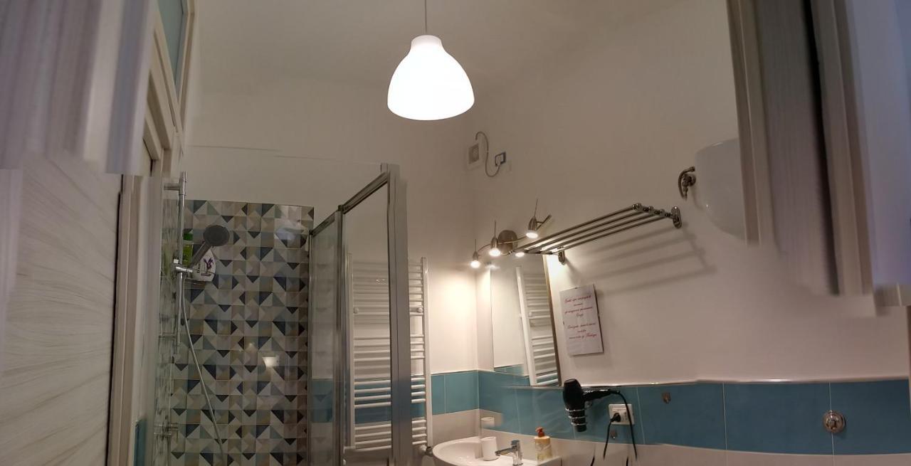 B & B Civico 6 Rooms Salerno Ngoại thất bức ảnh